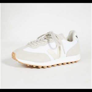 Veja Rio Branco Sneakers